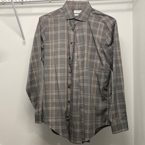 Calvin Klein button down 15 1/2 32/33
